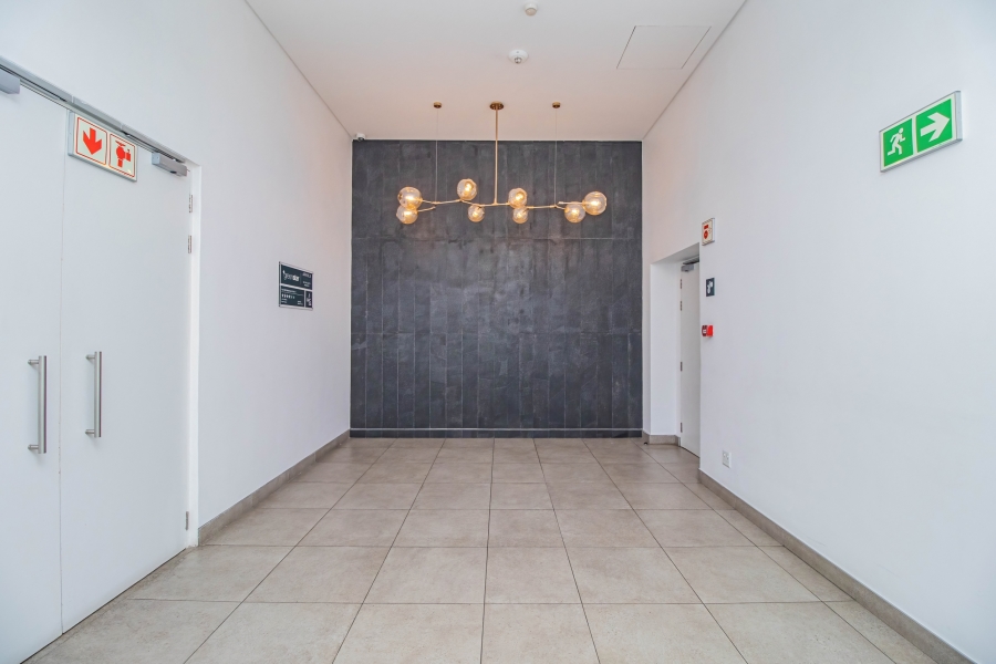 To Let 1 Bedroom Property for Rent in De Waterkant Western Cape